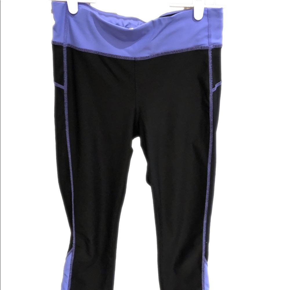 Xersion Capri fitted leggings